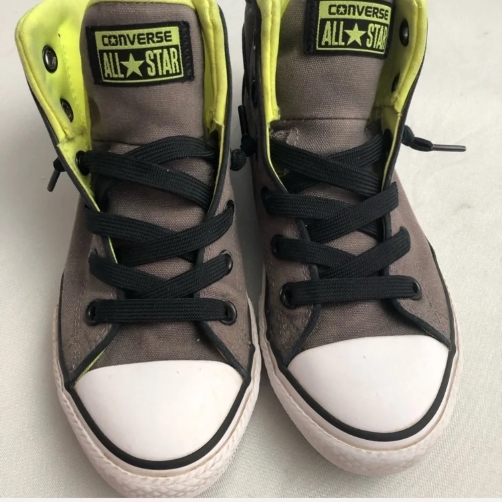 Converse mid-rise gray and neon yellow color block sneakers